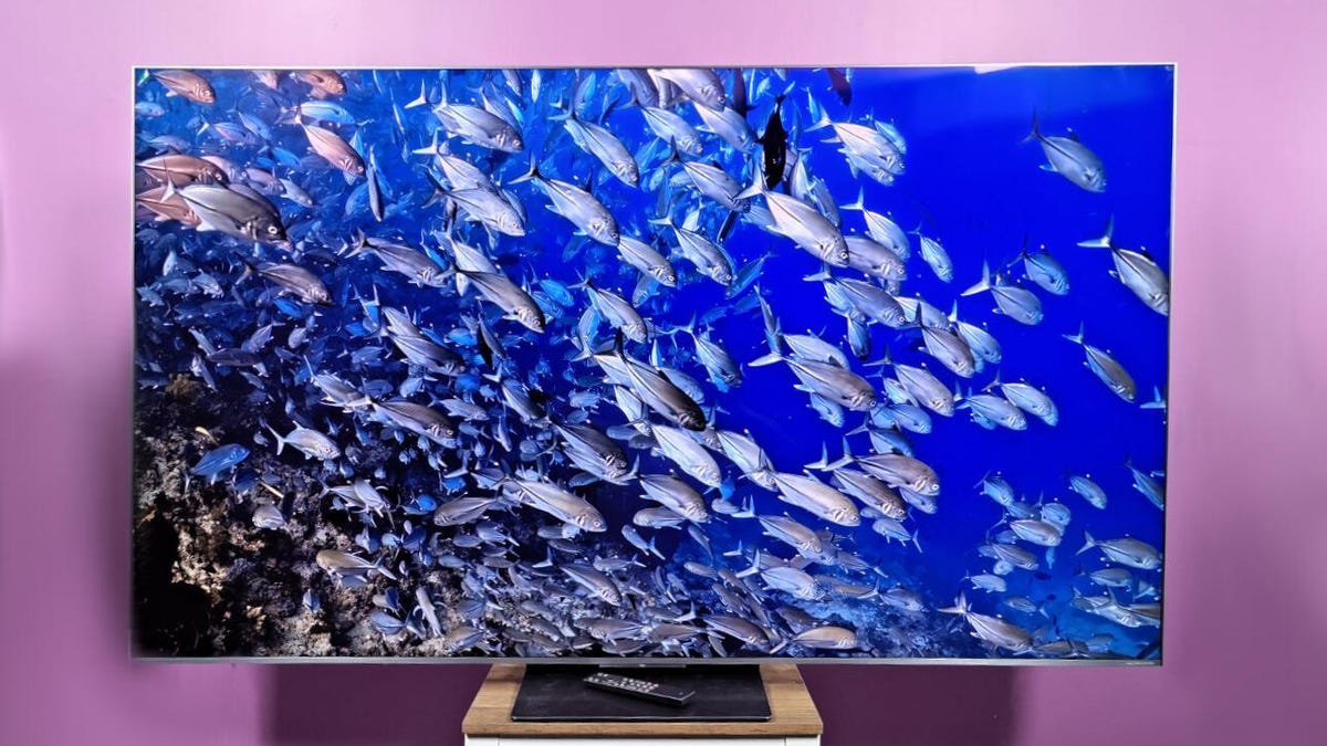 TCL QM8L TV Review: Super Quantum Dots Save the Day