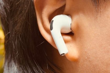 iOS 27 beta 3 makes it easier to adjust your AirPods’ Adaptive Audio intensity