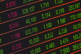 Bitcoin’s recent macro relief faces a challenge from Japanese interest rates