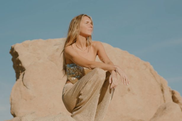 mölly trusts the timing, announces her debut album ’22’