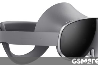 Samsung’s Galaxy XR headset finally lands in the UK