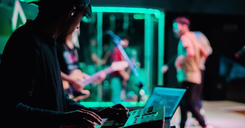 Warner Music asks court to throw out musicians’ union lawsuit over AI deal