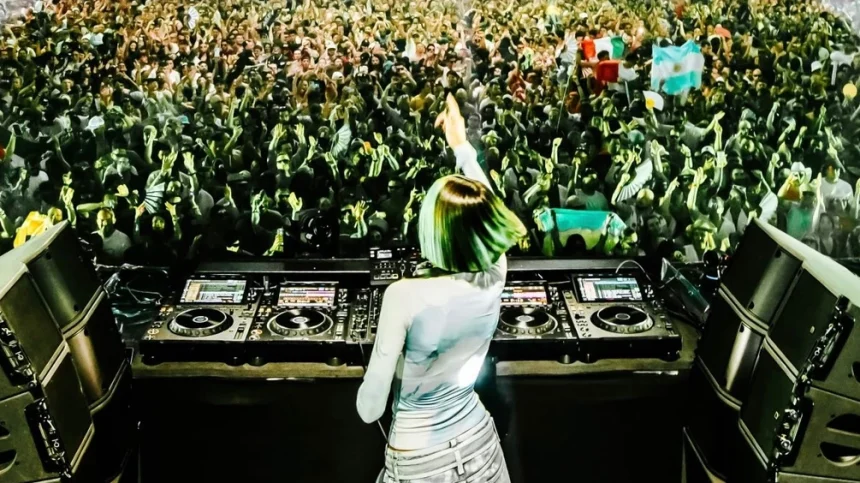 Watch Miss Monique premiere her new Biorhythm audiovisual show at Tomorrowland 2026