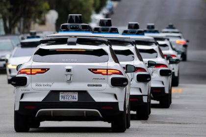 Waymo says San Francisco service has resumed after one-hour pause