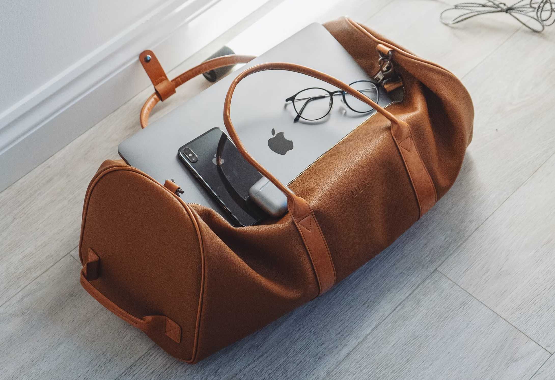 24 travel tech gadgets that’ll level up your next trip
