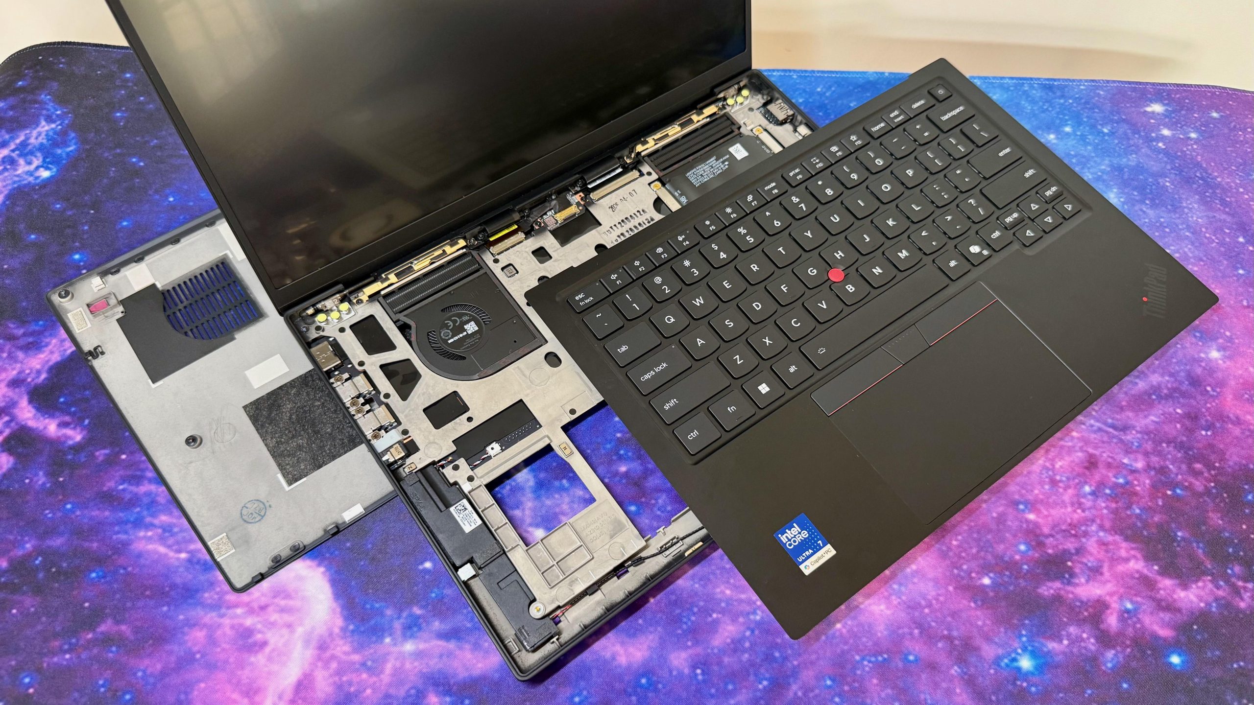ThinkPad X1 Carbon Gen 14 Review: Lenovo’s Flagship Ultraportable Is Now More Repairable