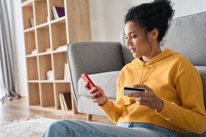 Dopamine apps: The South Korean answer to out-of-control spending habits
