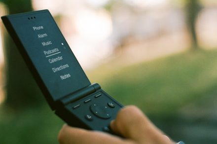 The Light Flip brings back the flip phone, minus the distractions