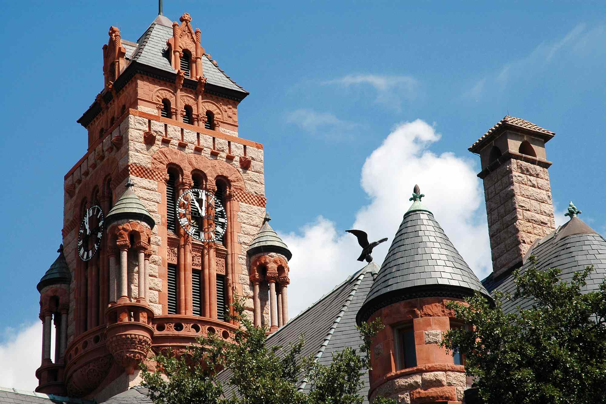 This Small Town Is Known as ‘Gingerbread City’ for Its Victorian Charm—and It’s Just 30 Minutes From Dallas
