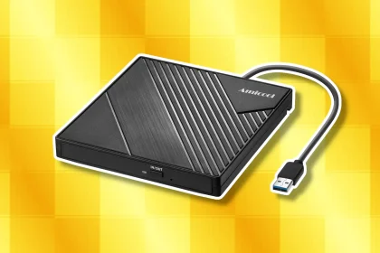 This $21 USB drive lets modern laptops read CDs and DVDs again