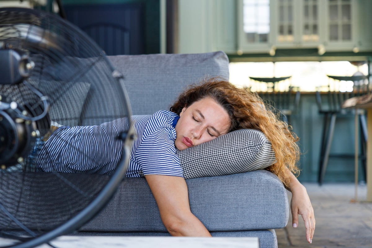 Doctors share what sleeping with a fan on does to your body and health