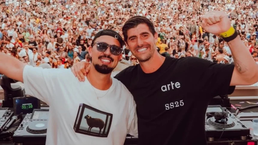 Dimitri Vegas, Steve Aoki and Sonny Fodera joined by Belgian goalkeeper Thibaut Courtois at Tomorrowland 2026