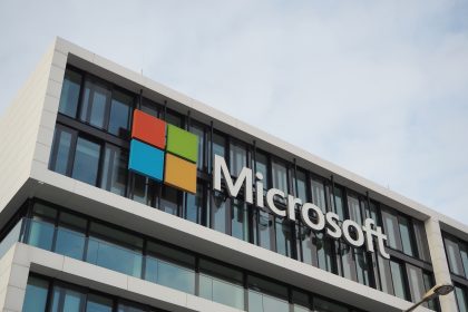Microsoft Says Its New Cybersecurity AI Beats Industry Leaders at Half the Cost