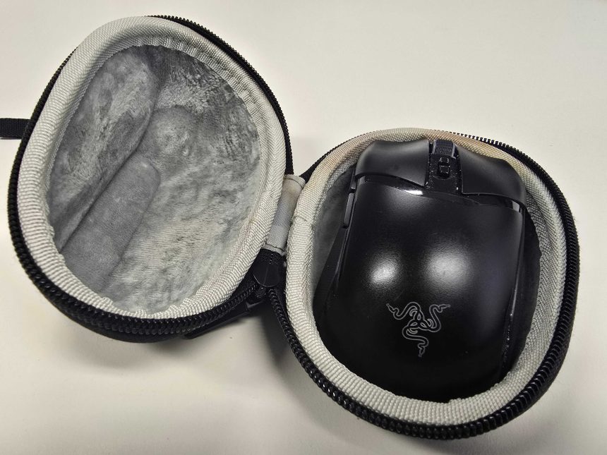 This $14 case is why my years-old gaming mouse still looks unboxed