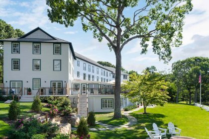 This Historic Waterfront Hotel on New York’s Shelter Island Feels Like Summer in a Bygone Era