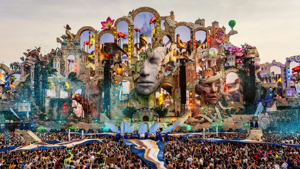 Watch Tomorrowland 2026 sets from Martin Garrix, Hardwell, Charlotte de Witte, Sara Landry, more
