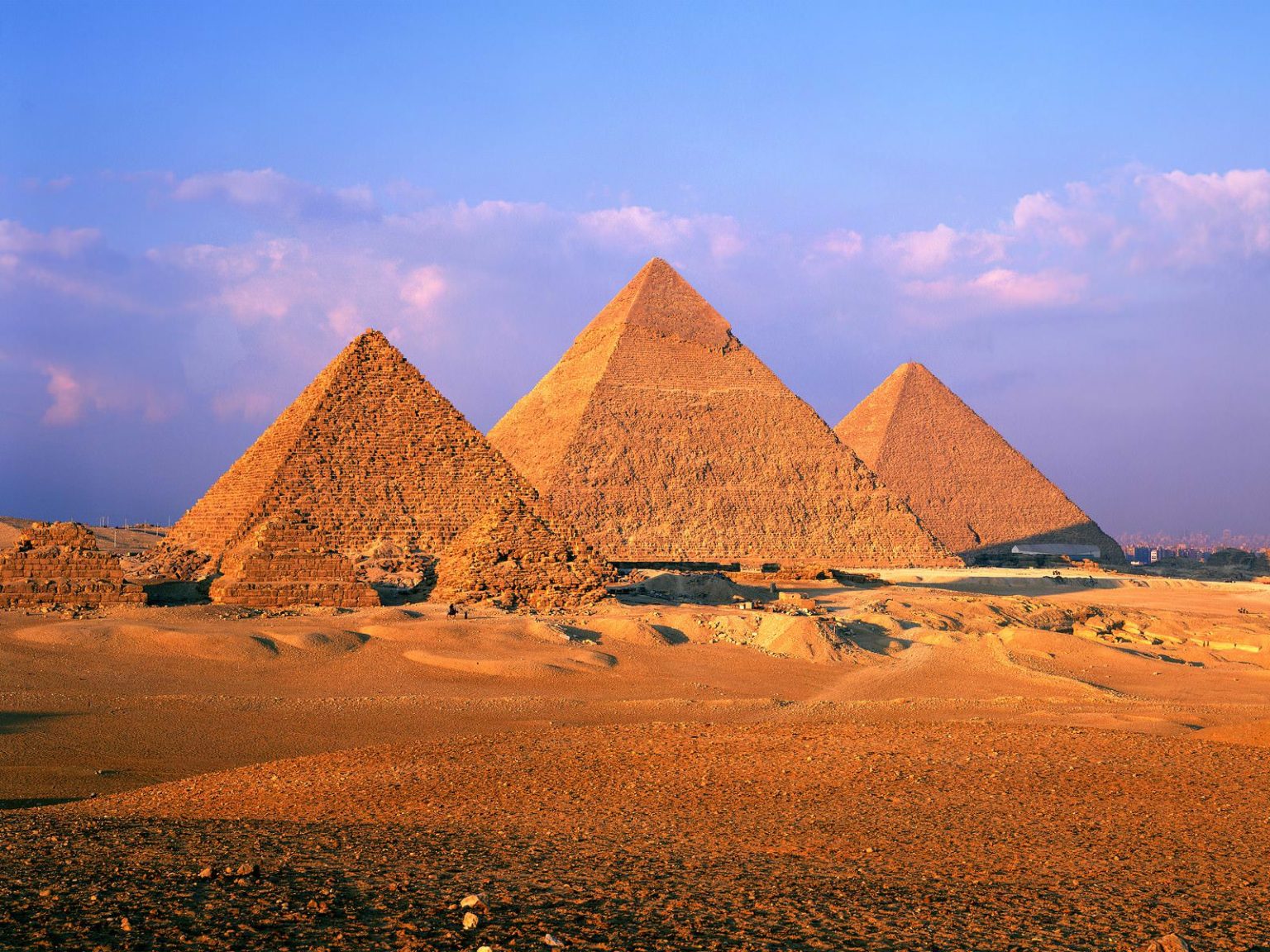 Indira Paganotto & Artcore Showcase To Perform at Great Pyramids of Giza During Starlight Festival this October