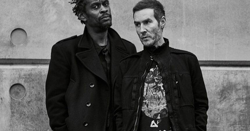Massive Attack banned from Singapore following Palestine flag display