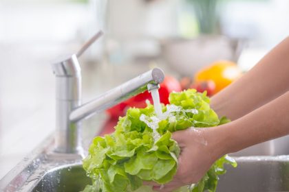 What Experts Are Eating and Avoiding During the Cyclosporiasis Outbreak