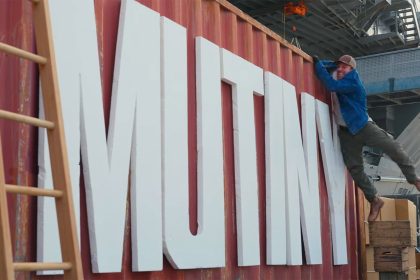 Watch: A Live Stunt Show Viral Marketing Promo for ‘Mutiny’ in NYC