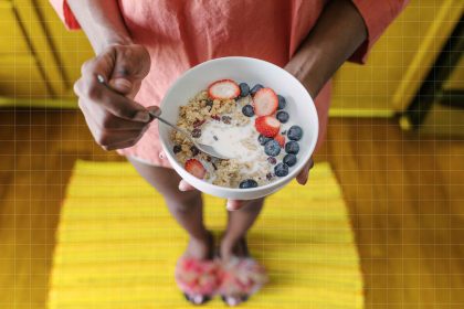 5 Anti-Inflammatory Morning Habits for Better Blood Sugar, According to Dietitians