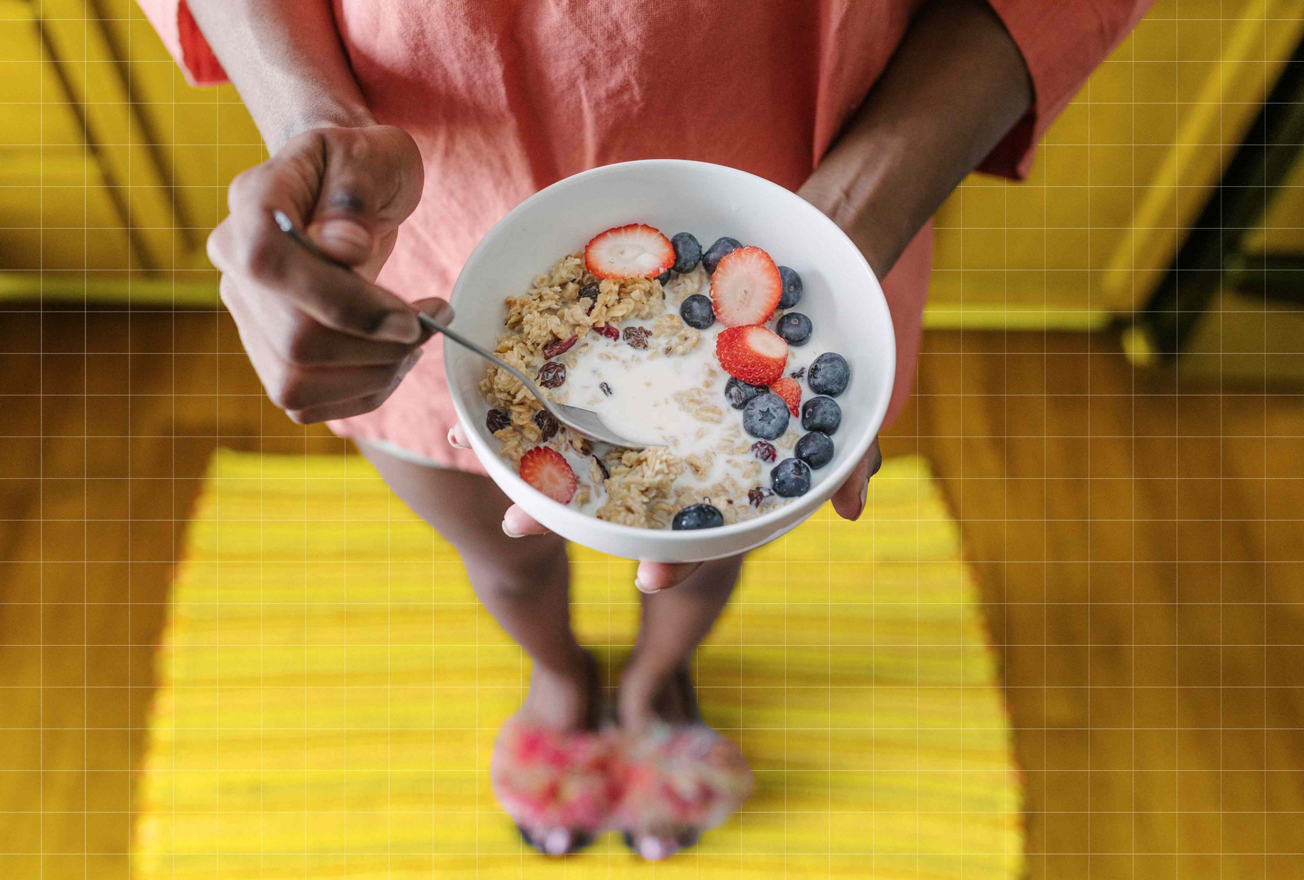 5 Anti-Inflammatory Morning Habits for Better Blood Sugar, According to Dietitians