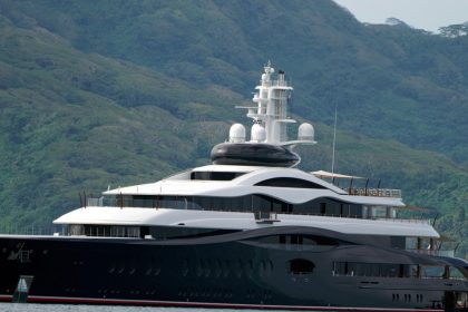 Zuckerberg’s yacht was closer, but someone else saved a stranded boat
