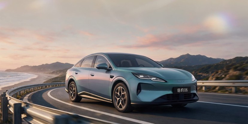 BYD Seal 06 brings Flash Charging, ADAS, AI, and 2,300 km of range – all for under $15,000