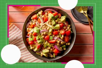 The 5-Ingredient Anti-Inflammatory Lunch I Always Make to Help Slow Aging