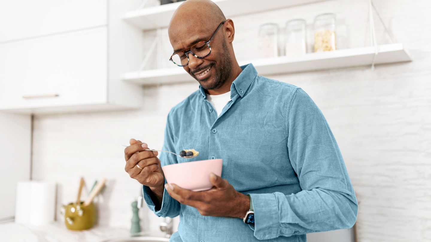 The Best Time to Eat Breakfast, According to Experts
