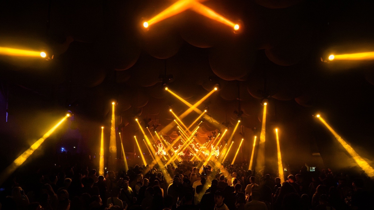 Time Warp Ropes in Sven Väth, Âme DJ, Indira Paganotto and More for its New York Show