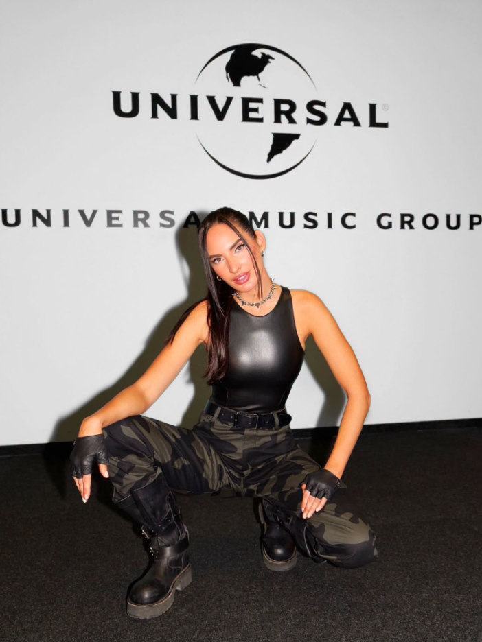 Lilly Palmer Officially Signs with Universal Music Group