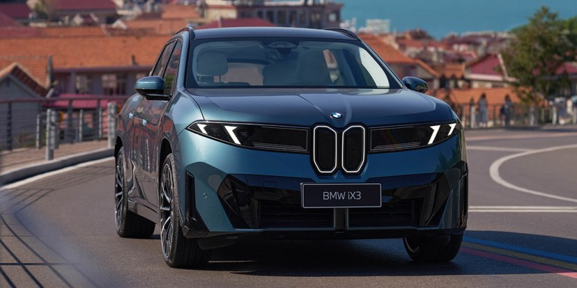 BMW reveals long-wheelbase i3 and iX3 at Chengdu Auto Show