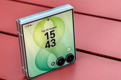 The Galaxy Z Flip 8 is at its best when there’s friction