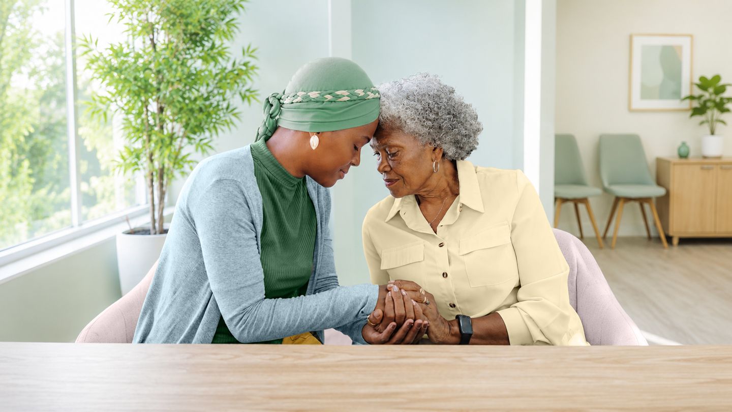 8 Ways to Support a Loved One With Ovarian Cancer Around Oncology Appointments