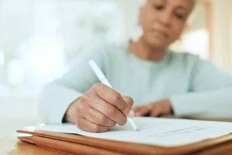 How to Design a Fulfilling Life at Home After Leaving Work Because of Huntington’s Disease