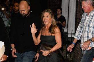 Jennifer Aniston and Jim Curtis Take Their Couple Style to Work