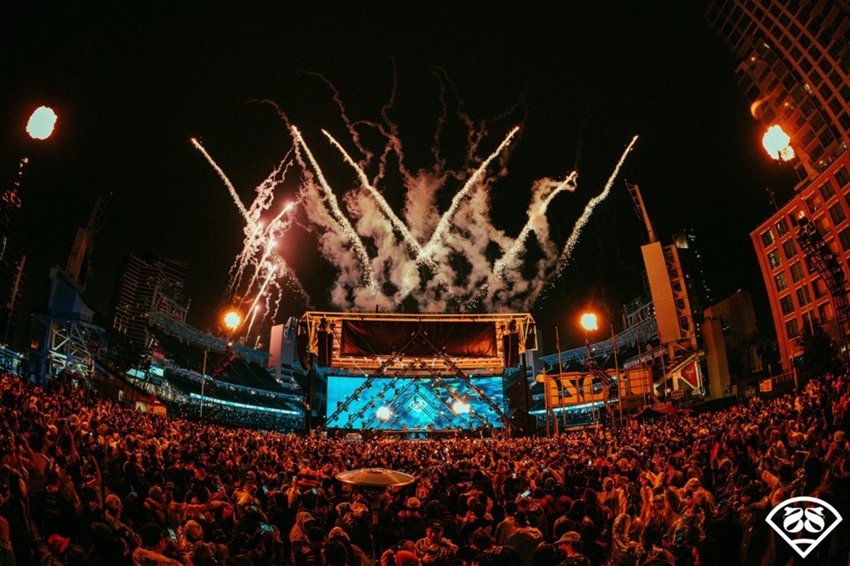 Proper NYE & NYD Returns for a Two-Day New Year Celebration