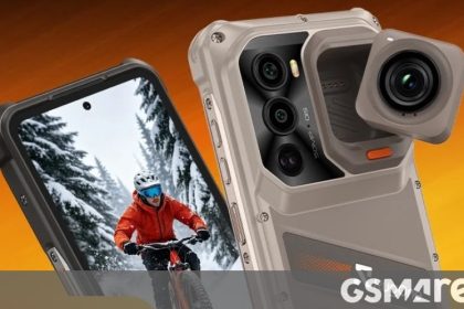 The RugOne Xsnap 7 Pro smartphone features a detachable camera