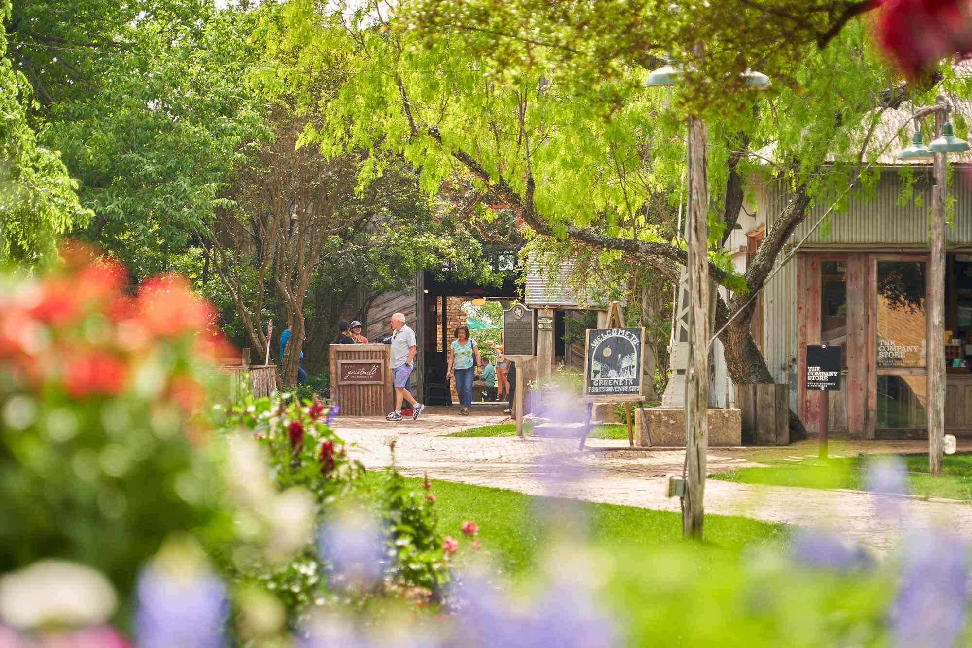 I Live in Texas and This Is My Go-to Hill Country Town, With Riverside Dining, Paddling, and the State’s Best Honky-tonk