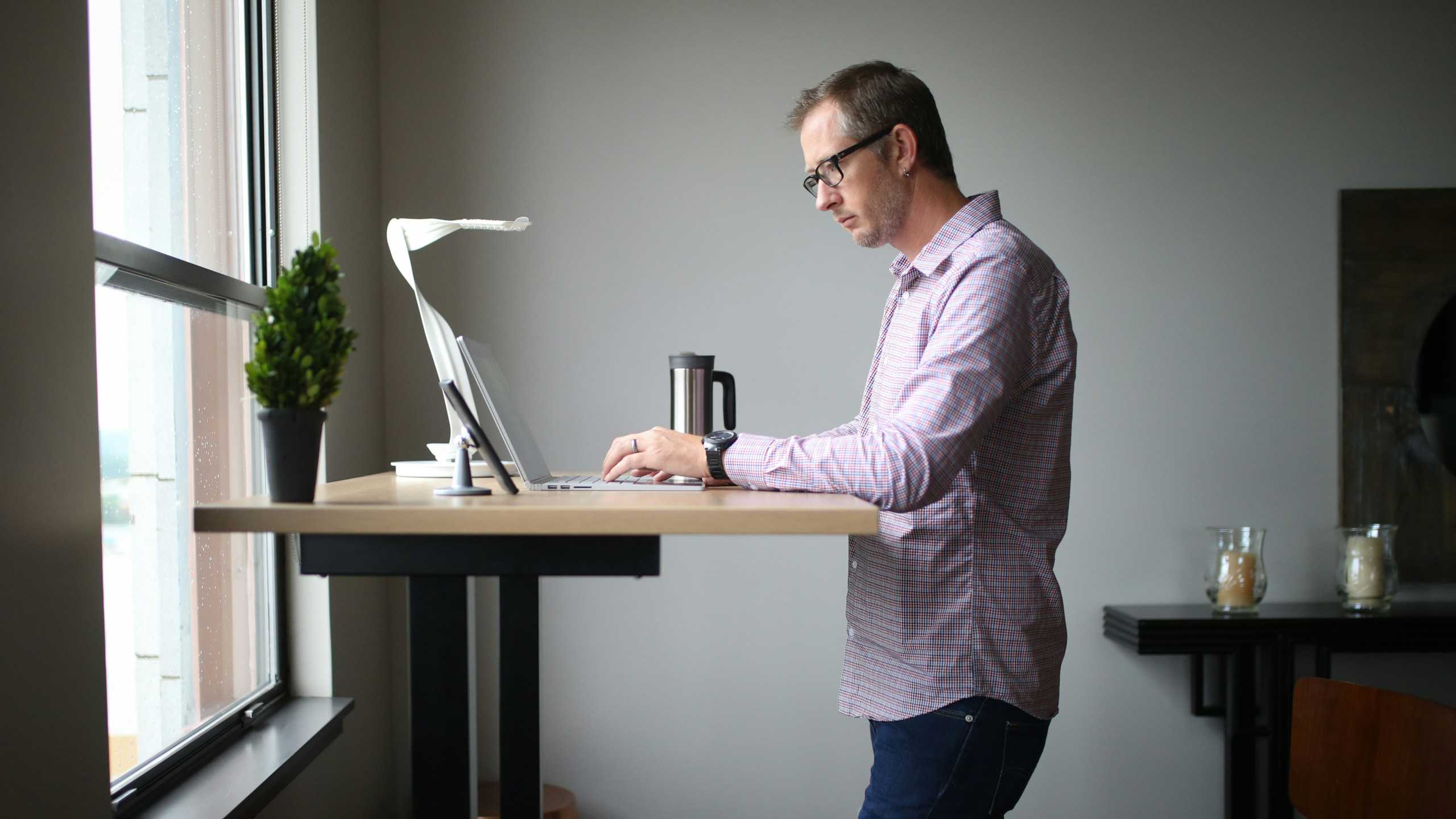 Why I’m a standing desk convert: 6 ways it leveled up my life
