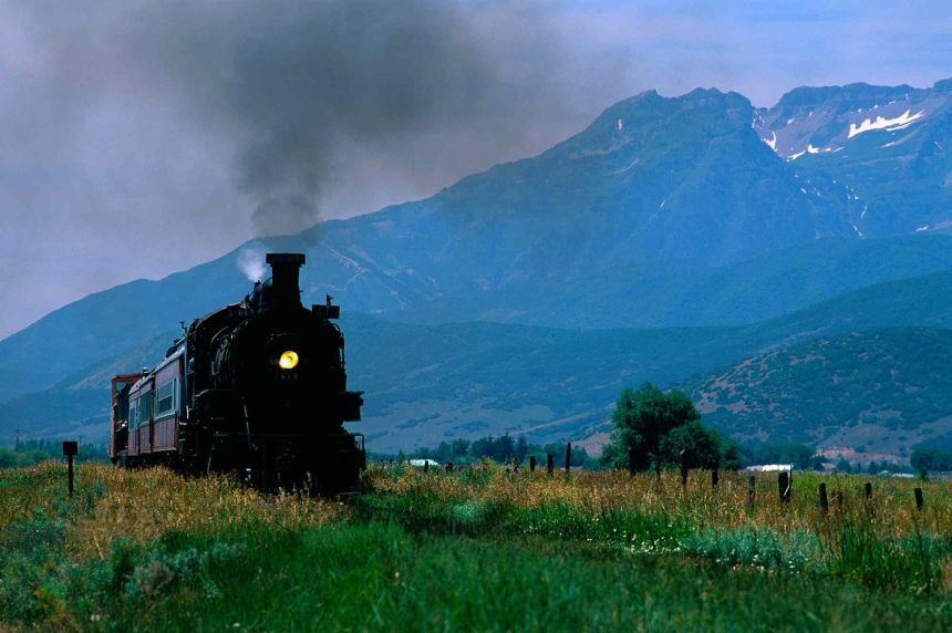 This Utah Valley Turns Gold in the Fall—and a Train Ride Is the Best Way to Soak Up the Views