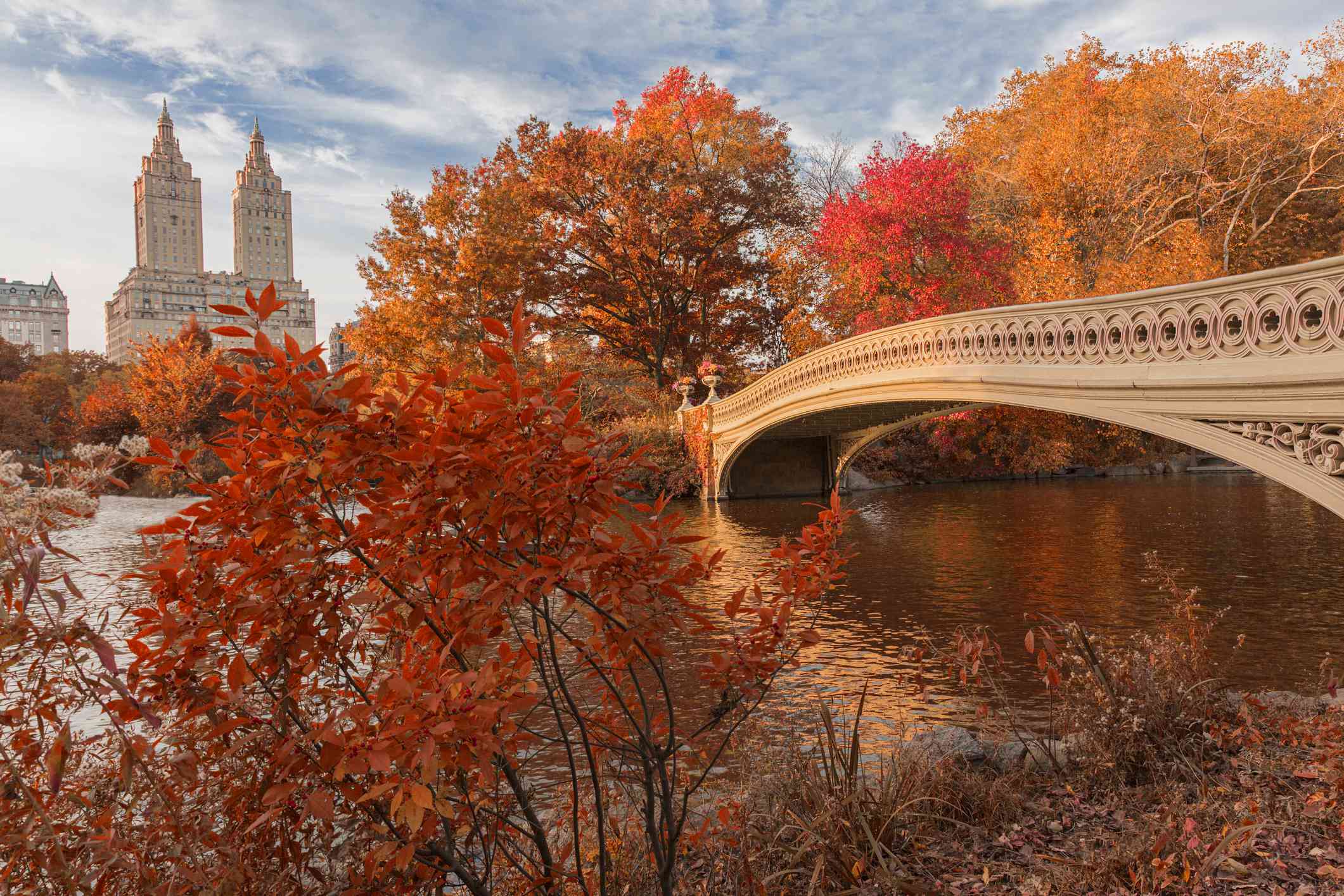21 Best U.S. Cities to Visit in the Fall for Oktoberfest, Halloween Ghost Tours, and Picturesque Strolls