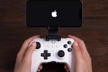 Apple is reportedly working on iPhone game controllers