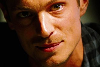 Joel Kinnaman Had A Brief Role In A Forgotten Denzel Washington Action Thriller