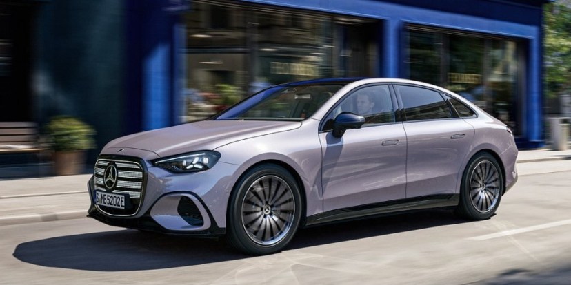 Mercedes announces cheaper all-electric C300 with 690 km range and AWD