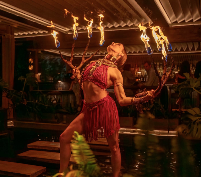 Miami’s MILA Lounge Makes No-Phone Nights a Monthly Event