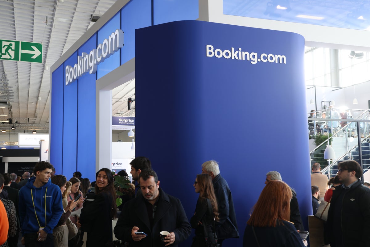 Tourists duped by fake Wetherspoons listing on Booking.com