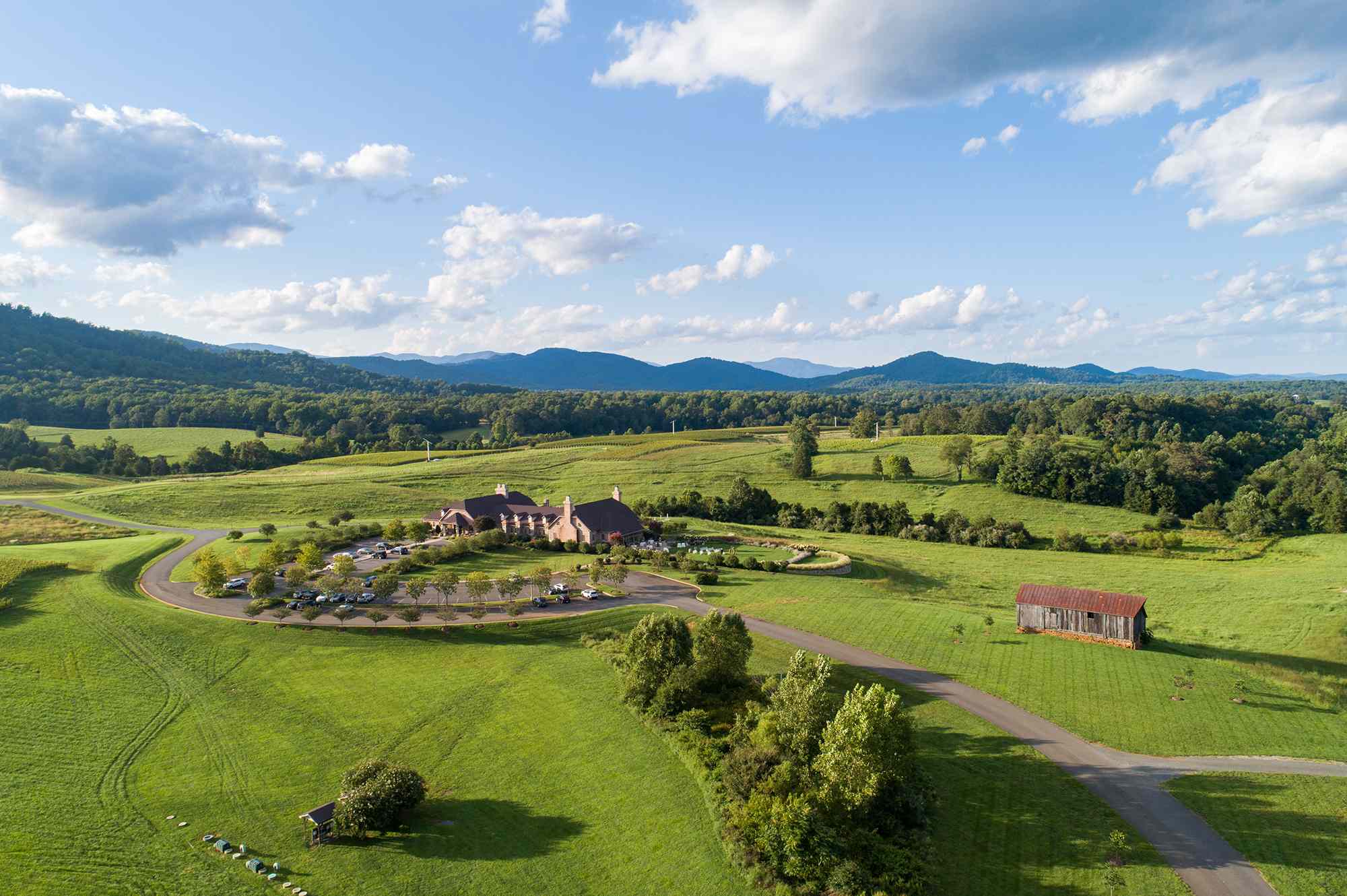 America’s Oldest Wine Region Has Over 300 Wineries and Michelin-starred Dining—and It’s Not in California