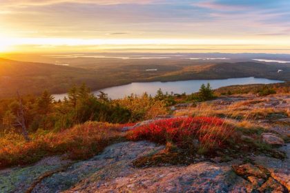12 Best Destinations in Maine to See Spectacular Fall Foliage